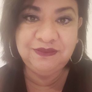 Meet your Posher, Elma